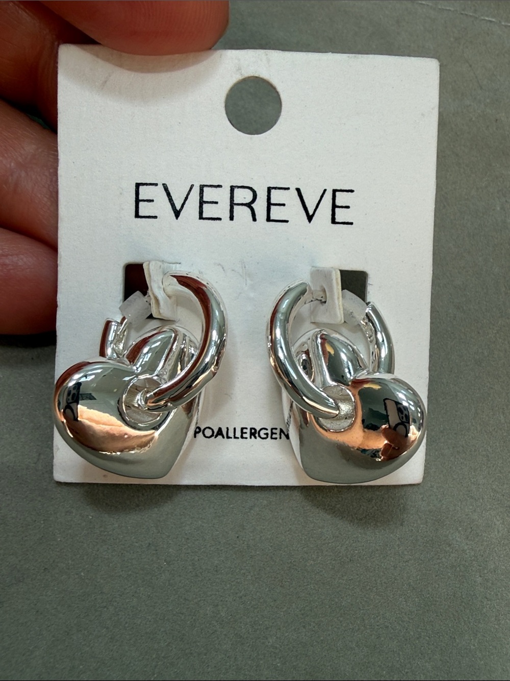 Evereve Silver Heart Bracelet with Matching Heart Earrings - Picture 2 of 7